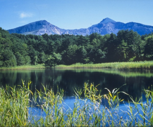 Goshikinuma Lake_ALTB - image courtesy of Tohoku Tourism Promotion Organization